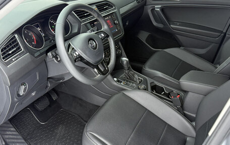 Volkswagen Tiguan II, 2020 год, 2 600 000 рублей, 10 фотография