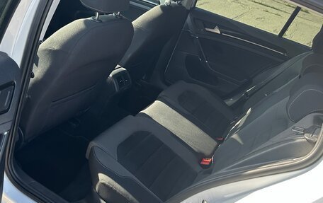 Volkswagen Golf VII, 2017 год, 2 000 000 рублей, 14 фотография