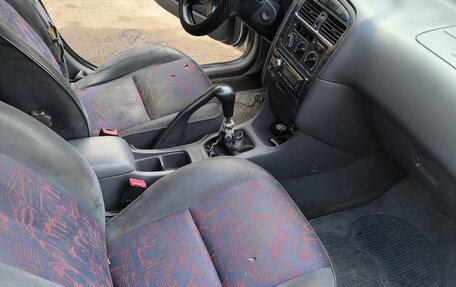 Toyota Avensis III рестайлинг, 1999 год, 280 000 рублей, 13 фотография