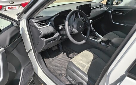 Toyota RAV4, 2025 год, 4 250 000 рублей, 6 фотография