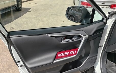 Toyota RAV4, 2025 год, 4 250 000 рублей, 7 фотография