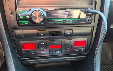 Audi A6, 1998 год, 330 000 рублей, 10 фотография