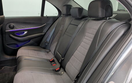 Mercedes-Benz E-Класс, 2018 год, 3 490 000 рублей, 13 фотография