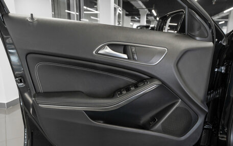 Mercedes-Benz GLA, 2014 год, 1 990 000 рублей, 14 фотография