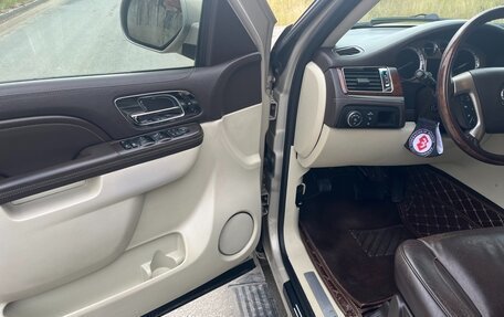 Cadillac Escalade III, 2012 год, 2 100 000 рублей, 6 фотография