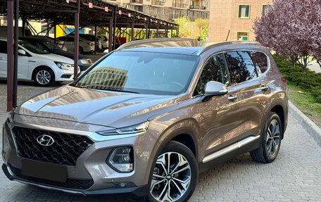 Hyundai Santa Fe III рестайлинг, 2018 год, 2 400 000 рублей, 3 фотография