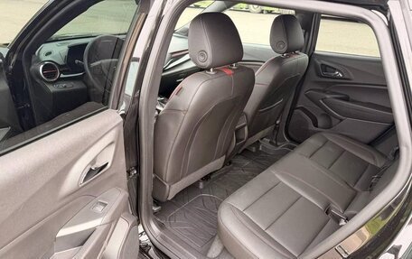 Chevrolet Trax, 2023 год, 1 800 000 рублей, 7 фотография