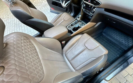 Hyundai Santa Fe III рестайлинг, 2018 год, 2 400 000 рублей, 27 фотография