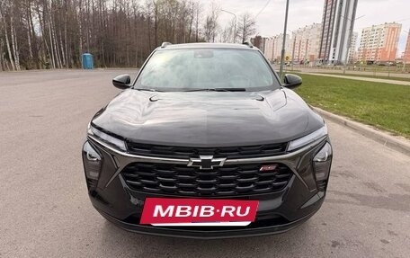 Chevrolet Trax, 2023 год, 1 800 000 рублей, 2 фотография