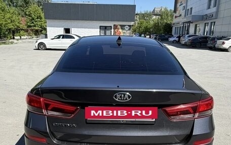 KIA Optima IV, 2019 год, 1 950 000 рублей, 6 фотография