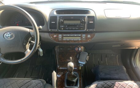 Toyota Camry V40, 2005 год, 1 500 000 рублей, 10 фотография