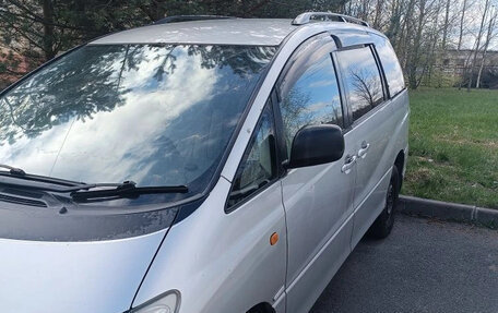 Toyota Estima III рестайлинг -2, 2002 год, 550 000 рублей, 4 фотография