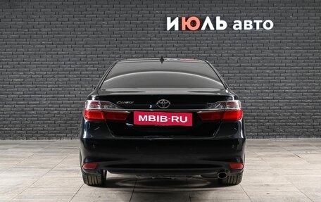 Toyota Camry, 2017 год, 2 390 000 рублей, 5 фотография