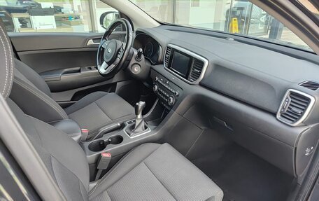 KIA Sportage IV рестайлинг, 2019 год, 2 305 000 рублей, 13 фотография
