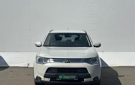 Mitsubishi Outlander III рестайлинг 3, 2014 год, 1 245 000 рублей, 2 фотография