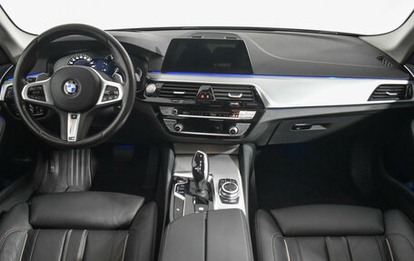 BMW 5 серия, 2020 год, 3 690 000 рублей, 14 фотография