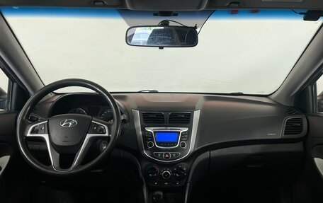 Hyundai Solaris II рестайлинг, 2013 год, 664 000 рублей, 11 фотография