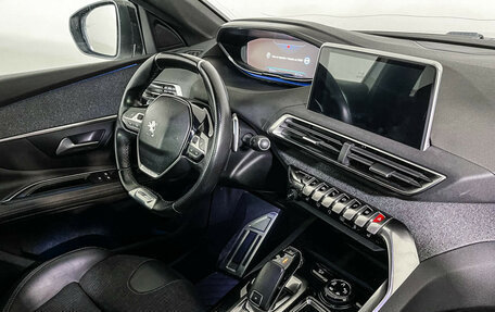 Peugeot 3008 II, 2018 год, 2 097 000 рублей, 10 фотография