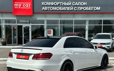 Mercedes-Benz E-Класс, 2015 год, 1 990 000 рублей, 4 фотография