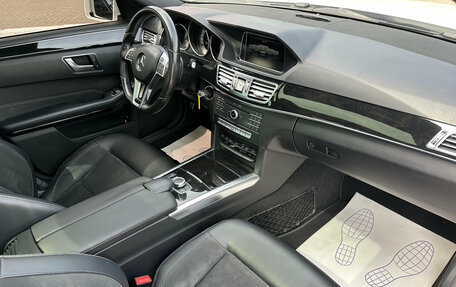 Mercedes-Benz E-Класс, 2015 год, 1 990 000 рублей, 10 фотография