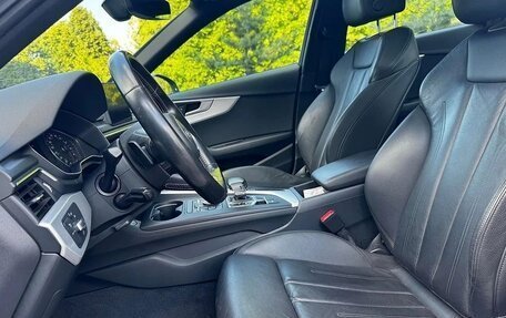 Audi A4, 2018 год, 2 850 000 рублей, 8 фотография