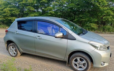 Toyota Vitz, 2013 год, 610 000 рублей, 2 фотография