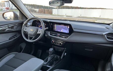 Chevrolet TrailBlazer, 2023 год, 2 000 000 рублей, 12 фотография
