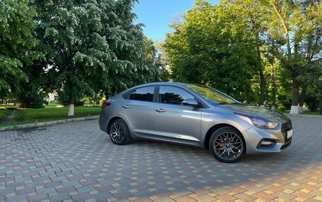 Hyundai Solaris II рестайлинг, 2018 год, 1 650 000 рублей, 3 фотография