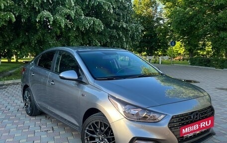 Hyundai Solaris II рестайлинг, 2018 год, 1 650 000 рублей, 4 фотография