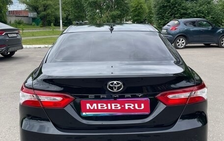 Toyota Camry, 2020 год, 2 900 000 рублей, 4 фотография
