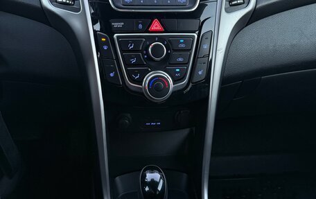 Hyundai i30 II рестайлинг, 2013 год, 789 000 рублей, 14 фотография