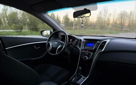 Hyundai i30 II рестайлинг, 2013 год, 789 000 рублей, 11 фотография