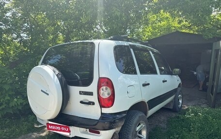 Chevrolet Niva I рестайлинг, 2003 год, 270 000 рублей, 3 фотография