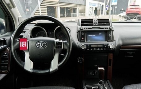 Toyota Land Cruiser Prado 150 рестайлинг 2, 2014 год, 3 438 000 рублей, 8 фотография