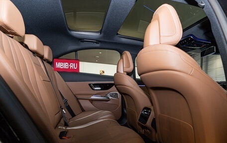 Mercedes-Benz E-Класс, 2025 год, 9 290 000 рублей, 11 фотография