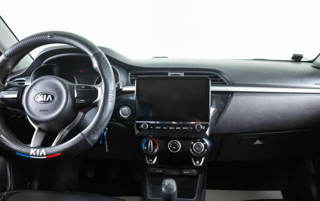 KIA Rio IV, 2018 год, 919 000 рублей, 13 фотография