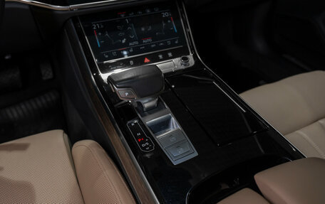 Audi A8, 2019 год, 4 900 000 рублей, 17 фотография