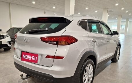Hyundai Tucson III, 2020 год, 2 390 000 рублей, 2 фотография