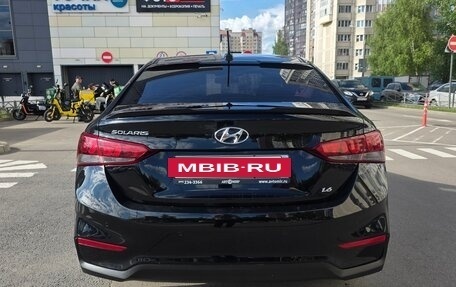 Hyundai Solaris II рестайлинг, 2018 год, 1 100 000 рублей, 4 фотография