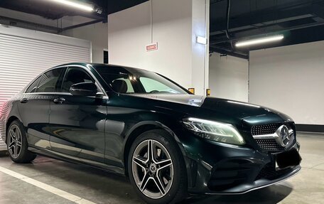 Mercedes-Benz C-Класс, 2019 год, 3 300 000 рублей, 4 фотография