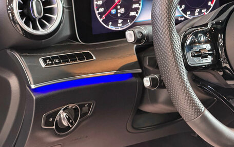 Mercedes-Benz E-Класс, 2018 год, 3 400 000 рублей, 26 фотография