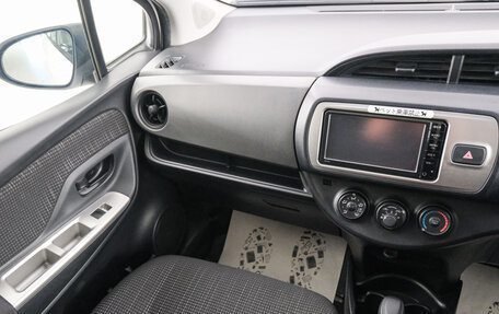 Toyota Vitz, 2016 год, 929 000 рублей, 12 фотография