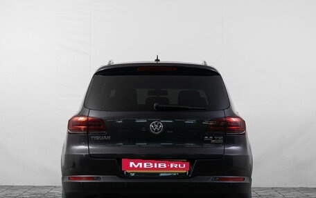 Volkswagen Tiguan I, 2016 год, 1 699 000 рублей, 6 фотография