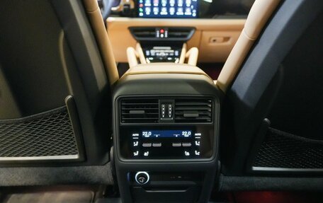 Porsche Cayenne III, 2024 год, 12 558 000 рублей, 14 фотография