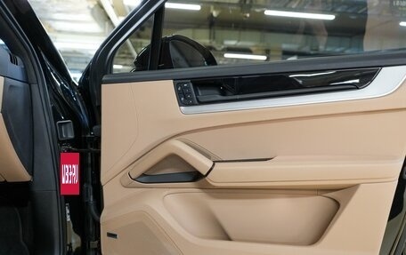 Porsche Cayenne III, 2024 год, 12 558 000 рублей, 11 фотография