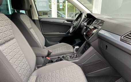 Volkswagen Tiguan II, 2020 год, 3 099 000 рублей, 8 фотография