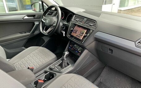 Volkswagen Tiguan II, 2020 год, 3 099 000 рублей, 7 фотография