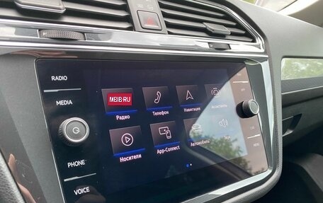 Volkswagen Tiguan II, 2020 год, 3 099 000 рублей, 15 фотография