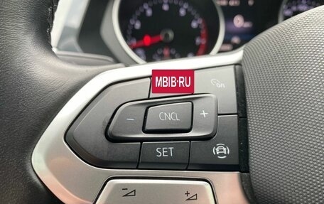 Volkswagen Tiguan II, 2020 год, 3 099 000 рублей, 28 фотография