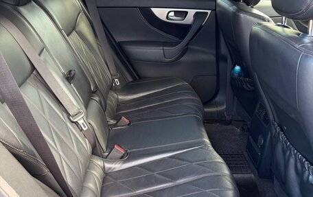 Infiniti FX II, 2012 год, 2 000 000 рублей, 9 фотография